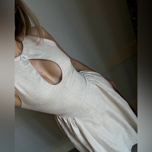 Brand New with Tag (NWT). - Picture 2 of 2